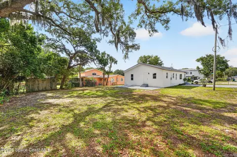 Exterior - 2343 Grant St, Melbourne, FL 32901 photo 3 of 3