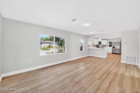 Living - 2343 Grant St, Melbourne, FL 32901 photo 4 of 5