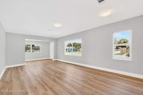 Living - 2343 Grant St, Melbourne, FL 32901 photo 1 of 5
