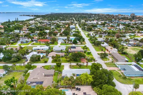 View/Area - 403 12th Ave, Indialantic, FL 32903 photo 6 of 12