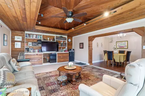 Living - 908 Jefferson Rd, Rockledge, FL 32955 photo 2 of 3