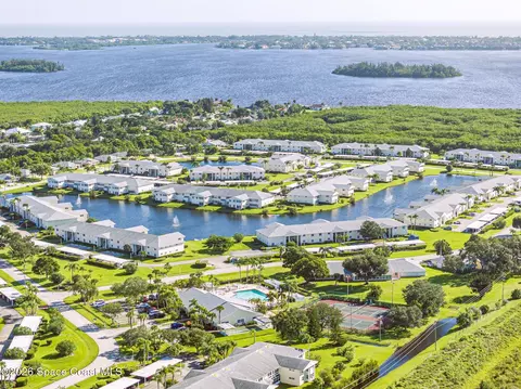 464 Grove Isle Cir, Vero Beach, FL 32962