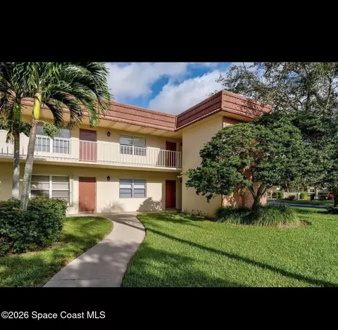 25 Vista Gardens Trl #204, Vero Beach, FL 32962