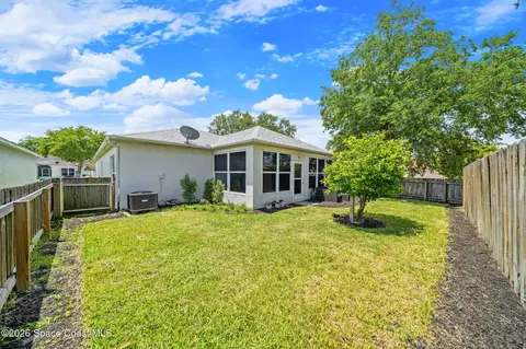 Exterior - 1272 White Oak Cir, Melbourne, FL 32934 photo 5 of 5
