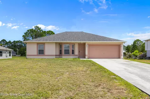 1012 Ray Rd SE, Palm Bay, FL 32909