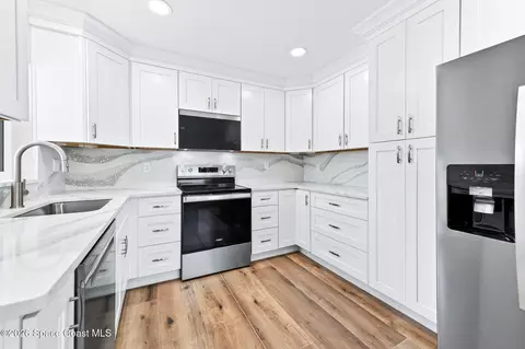 Kitchen - 2517 Lipscomb St, Melbourne, FL 32901 photo 1 of 3
