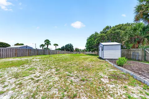 Exterior - 2517 Lipscomb St, Melbourne, FL 32901 photo 5 of 8