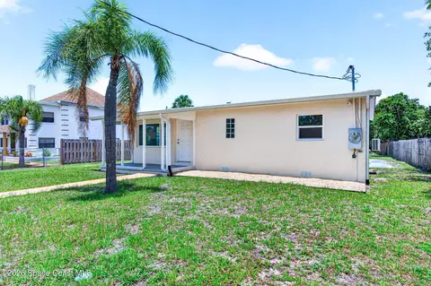 Exterior - 2517 Lipscomb St, Melbourne, FL 32901 photo 6 of 8