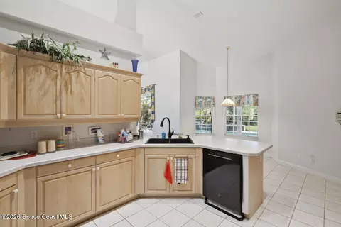 Kitchen - 330 Baytree Dr, Melbourne, FL 32940 photo 4 of 4