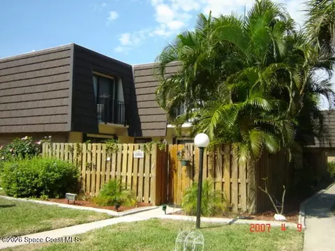 2715 Vista Oaks Cir NE, Palm Bay, FL 32905