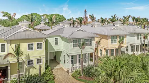 14 Old Feger Dr, New Smyrna Beach, FL 32169