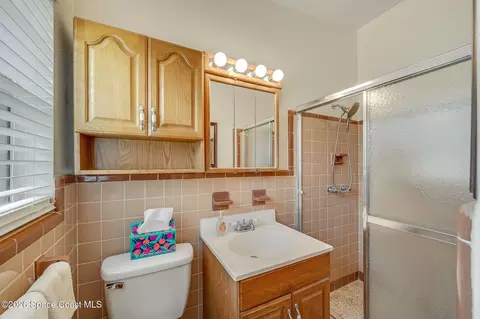 Bath - 986 Sarno Rd, Melbourne, FL 32935 photo 2 of 2