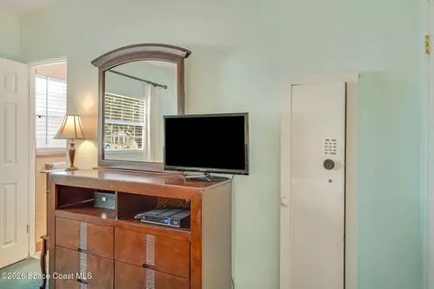 Bedroom - 986 Sarno Rd, Melbourne, FL 32935 photo 4 of 4