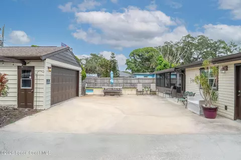 Exterior - 986 Sarno Rd, Melbourne, FL 32935 photo 6 of 10