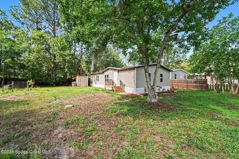 24414 Maxwell St, Astor, FL 32102