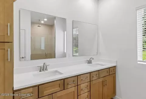 Bath - 170 Arthur Ave, Edgewater, FL 32141 photo 1 of 2