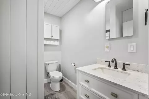 Bath - 2905 Emory St, Melbourne, FL 32901 photo 2 of 3