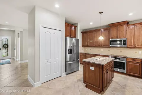 Kitchen - 334 Point Lobos Dr, Satellite Beach, FL 32937 photo 3 of 4