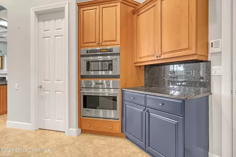 Kitchen - 3002 Bellwind Cir, Rockledge, FL 32955 photo 3 of 7