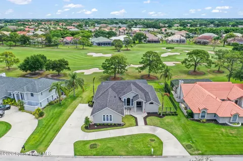 697 Spring Lake Dr, Melbourne, FL 32940