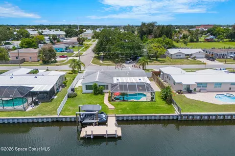 1060 Montego Bay Dr N, Merritt Island, FL 32953