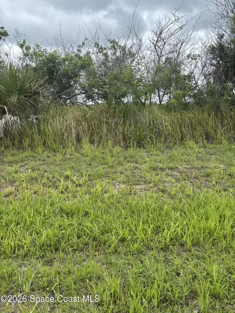 2387 SW Tarboro Ter SW, Palm Bay, FL 32908