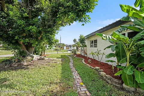 Exterior - 2007 Tyler Ave, Melbourne, FL 32935 photo 5 of 6