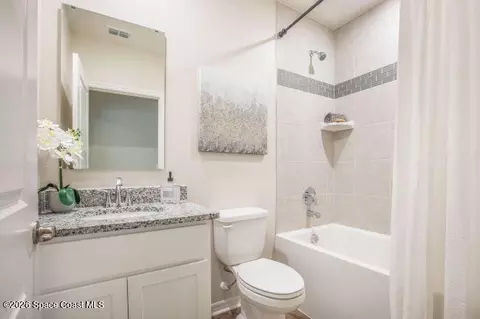 Bath - 1407 Needle Palm Dr, Edgewater, FL 32132 photo 2 of 2