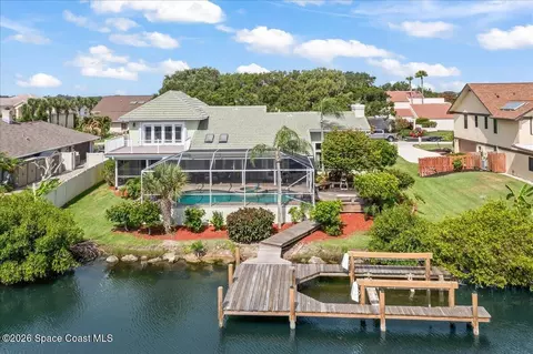 667 Loggerhead Island Dr, Satellite Beach, FL 32937