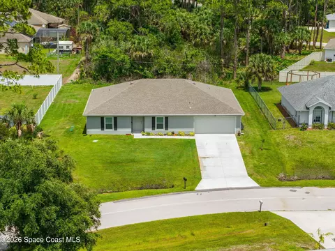 1107 Satin Rd SW, Palm Bay, FL 32908