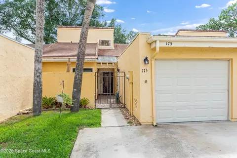 175 Country Club Dr, Melbourne, FL 32940