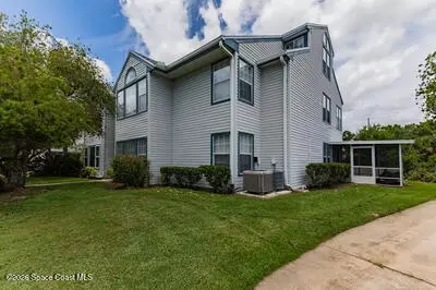 4895 Lake Waterford Way W #2-207, Melbourne, FL 32901