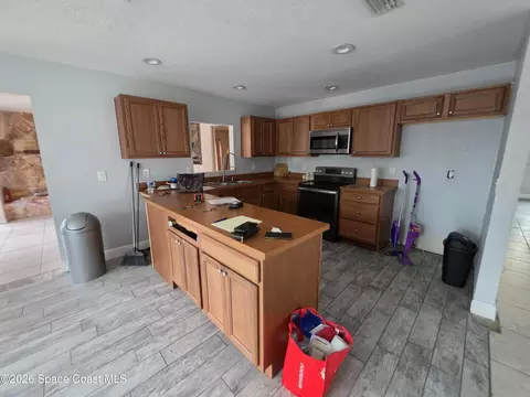 Kitchen - 417 A Ln, Cocoa, FL 32926 photo 1 of 1