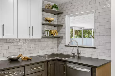 Kitchen - 3255 Hield Rd, Melbourne, FL 32904 photo 4 of 4