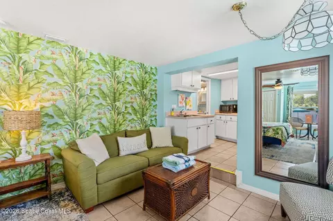 Living - 907 E Melbourne Ave, Melbourne, FL 32901 photo 5 of 5