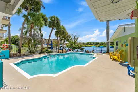 Exterior - 907 E Melbourne Ave, Melbourne, FL 32901 photo 13 of 22