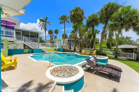 Exterior - 907 E Melbourne Ave, Melbourne, FL 32901 photo 16 of 22