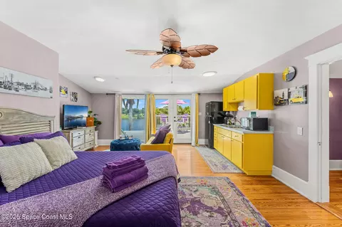 Bedroom - 907 E Melbourne Ave, Melbourne, FL 32901 photo 4 of 13