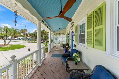 Exterior - 907 E Melbourne Ave, Melbourne, FL 32901 photo 4 of 22
