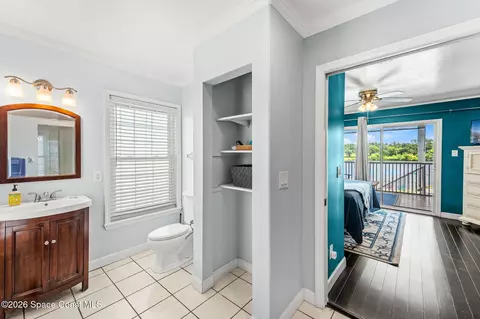 Bath - 907 E Melbourne Ave, Melbourne, FL 32901 photo 1 of 8