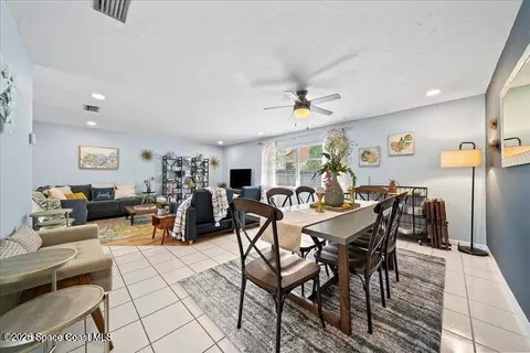 Dining - 637 E Lincoln Ave, Melbourne, FL 32901 photo 1 of 4
