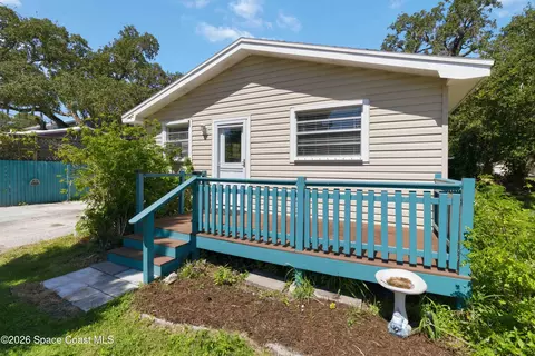 725 Teal St, Merritt Island, FL 32952
