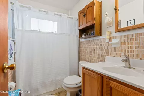 Bath - 2846 Davis Ln, Rockledge, FL 32955 photo 2 of 3