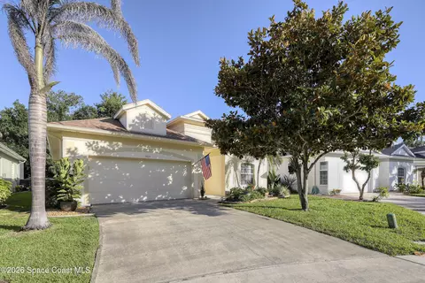 565 Greenleaf Ln, Titusville, FL 32780