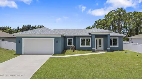708 Daysland Ave SW, Palm Bay, FL 32908