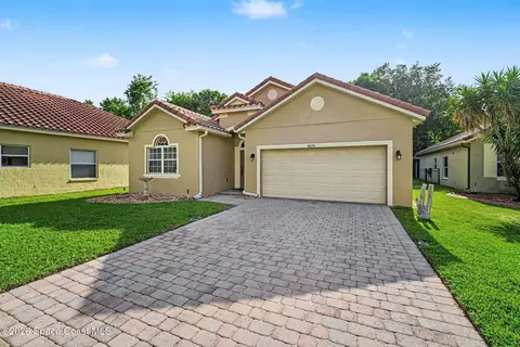 4076 Fitzroy Reef Dr, Mims, FL 32754