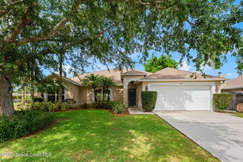 2215 Fallon Blvd NE, Palm Bay, FL 32907