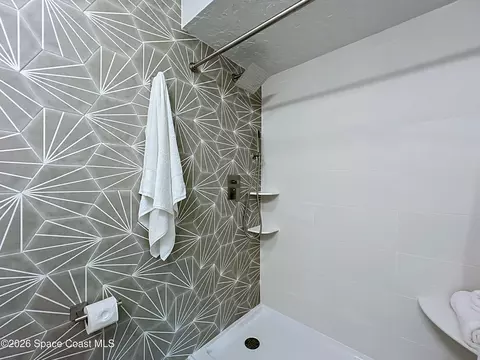 Bath - 4590 Ponds Dr, Cocoa, FL 32927 photo 2 of 3