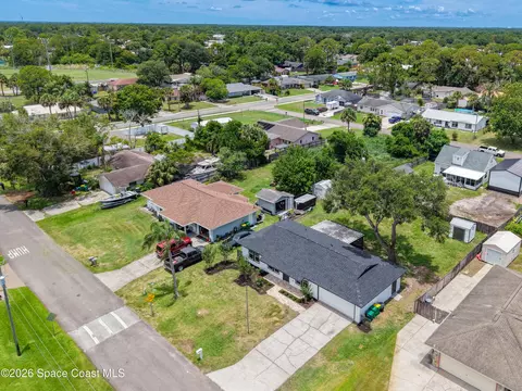 View/Area - 4590 Ponds Dr, Cocoa, FL 32927 photo 8 of 17