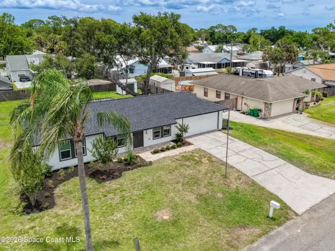 View/Area - 4590 Ponds Dr, Cocoa, FL 32927 photo 5 of 17